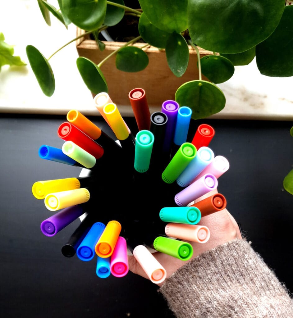 Mug with brushpens